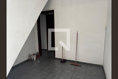 Sala de apartamento para alugar com 2 quartos, 75m² em Goiânia, Belo Horizonte