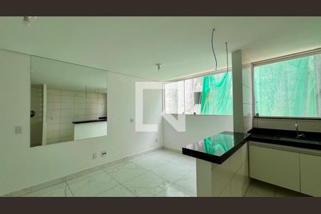 sala  de apartamento à venda com 3 quartos, 113m² em Sagrada Família, Belo Horizonte