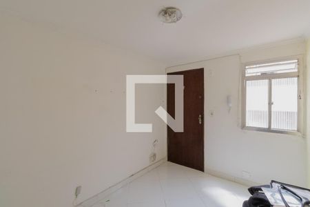 Sala  de apartamento à venda com 2 quartos, 48m² em Itaquera, São Paulo