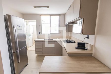 Cozinha de apartamento para alugar com 2 quartos, 50m² em Castelo, Belo Horizonte