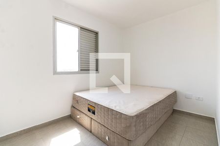 Quarto 2 de apartamento para alugar com 2 quartos, 49m² em Parque Fongaro, São Paulo