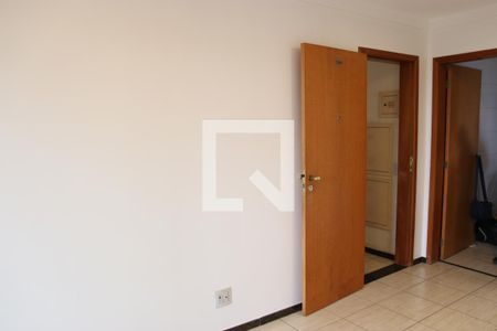 Sala de apartamento para alugar com 2 quartos, 59m² em Setor Leste Universitário, Goiânia