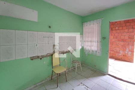 Casa à venda com 160m², 2 quartos e 2 vagas Casa à venda com 160m², 2 quartos e 2 vagasCozinha