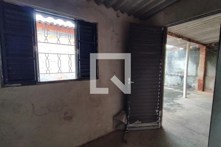 Casa à venda com 160m², 2 quartos e 2 vagas Casa à venda com 160m², 2 quartos e 2 vagasQuarto de Serviço
