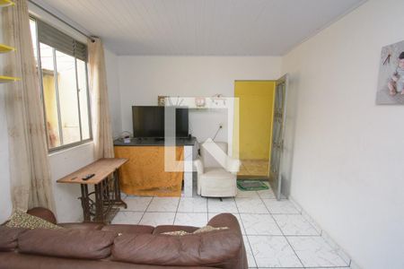 Sala de casa à venda com 4 quartos, 203m² em Monte Castelo, Contagem