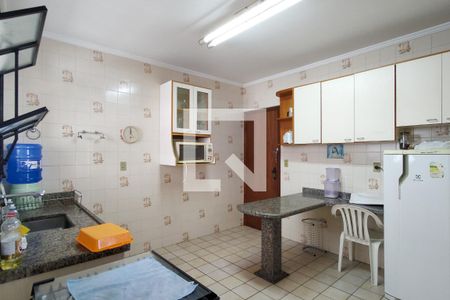 Apartamento para alugar com 140m², 3 quartos e 2 vagas Apartamento para alugar com 140m², 3 quartos e 2 vagasCozinha