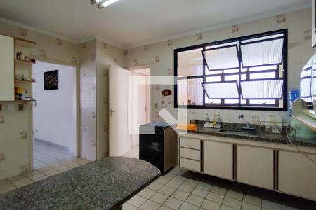 Apartamento para alugar com 140m², 3 quartos e 2 vagas Apartamento para alugar com 140m², 3 quartos e 2 vagasCozinha