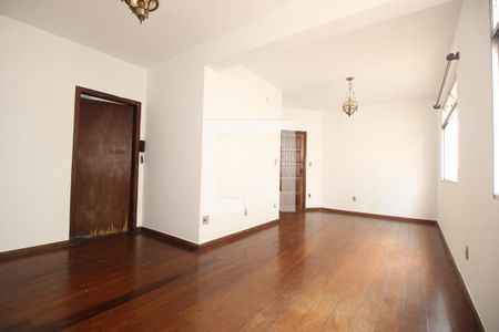 Sala de apartamento para alugar com 3 quartos, 84m² em Prado, Belo Horizonte