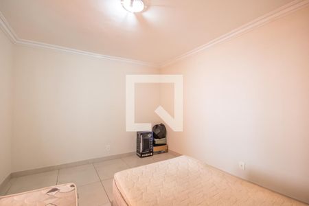 Casa à venda com 200m², 2 quartos e 2 vagas Casa à venda com 200m², 2 quartos e 2 vagasQuarto 2