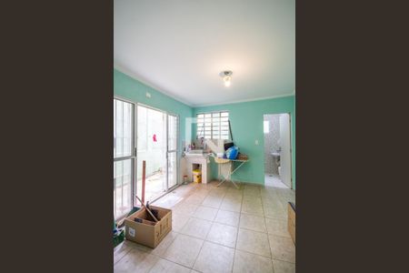 Casa à venda com 200m², 2 quartos e 2 vagas Casa à venda com 200m², 2 quartos e 2 vagasÁrea de Serviço