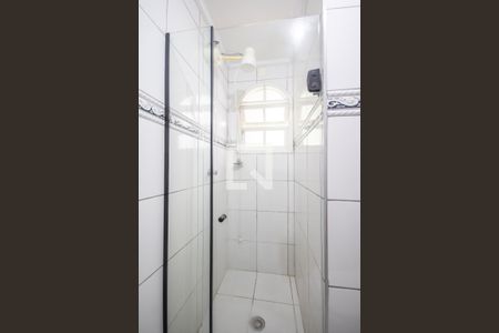 Casa à venda com 200m², 2 quartos e 2 vagas Casa à venda com 200m², 2 quartos e 2 vagasBanheiro 2