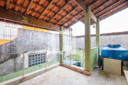 Casa à venda com 200m², 2 quartos e 2 vagas Casa à venda com 200m², 2 quartos e 2 vagasChurrasqueira