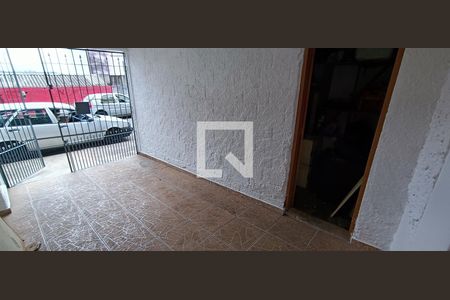 Garagem de casa para alugar com 3 quartos, 100m² em Jardim Vista Alegre, Embu das Artes