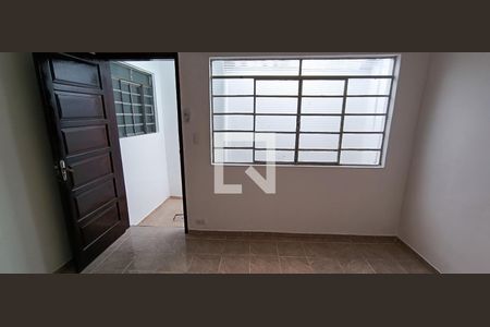 Sala de casa para alugar com 3 quartos, 100m² em Jardim Vista Alegre, Embu das Artes