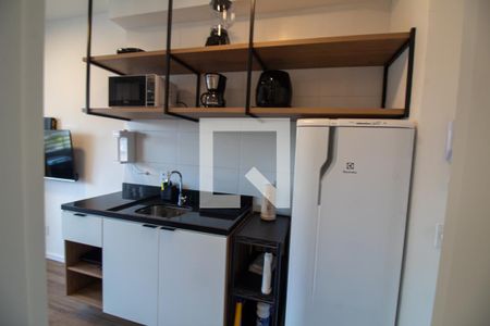 Cozinha de kitnet/studio para alugar com 1 quarto, 25m² em Jardim das Acacias, São Paulo