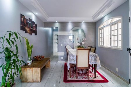 Sala de casa à venda com 3 quartos, 125m² em Jardim Monte Kemel, São Paulo