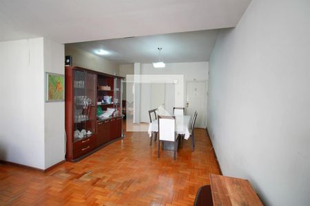 Apartamento à venda com 109m², 2 quartos e sem vagaSala