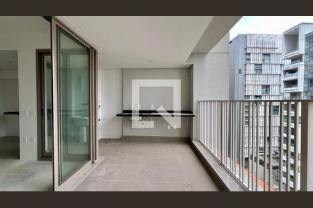 Varanda de apartamento à venda com 2 quartos, 71m² em Pinheiros, São Paulo