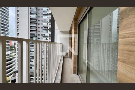 Varanda de apartamento à venda com 2 quartos, 71m² em Pinheiros, São Paulo