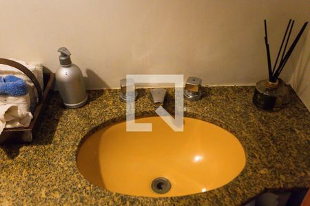 Lavabo de casa para alugar com 3 quartos, 156m² em Jardim Colombo, São Paulo