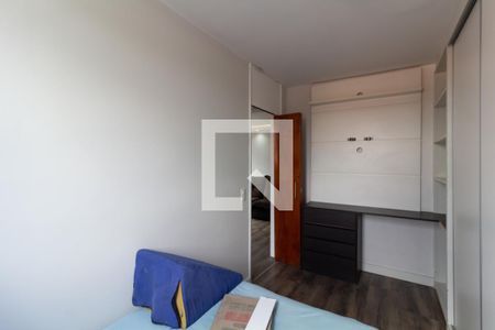 Quarto 1 de apartamento para alugar com 2 quartos, 70m² em Vila Carmosina, São Paulo