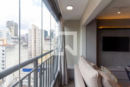 Studio - Varanda de kitnet/studio para alugar com 1 quarto, 27m² em Barra Funda, São Paulo