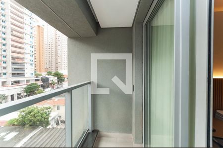 Varanda de kitnet/studio para alugar com 1 quarto, 25m² em Pompeia, São Paulo