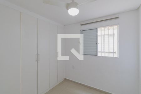 Quarto 2 de apartamento para alugar com 2 quartos, 40m² em Conjunto Residencial José Bonifácio, São Paulo