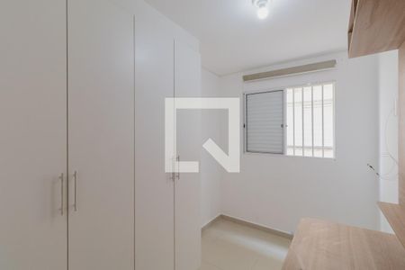 Quarto 1 de apartamento para alugar com 2 quartos, 40m² em Conjunto Residencial José Bonifácio, São Paulo