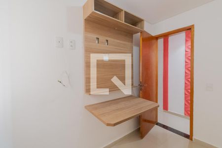 Quarto 1 de apartamento para alugar com 2 quartos, 40m² em Conjunto Residencial José Bonifácio, São Paulo