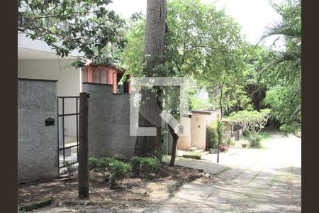 Casa à venda com 4 quartos, 246m² em Jardim Petropolis, São Paulo