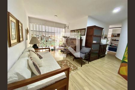 Casa à venda com 3 quartos, 205m² em Vila Elvira, São Paulo