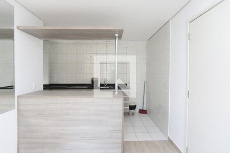 Cozinha de apartamento para alugar com 2 quartos, 44m² em Mário Quintana, Porto Alegre