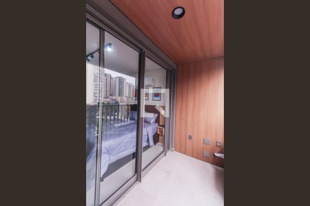 Varanda de kitnet/studio para alugar com 1 quarto, 27m² em Vila Regente Feijó, São Paulo