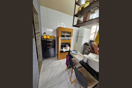 Cozinha de casa para alugar com 6 quartos, 236m² em Alípio de Melo, Belo Horizonte