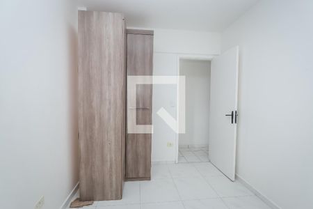 Quarto de apartamento para alugar com 2 quartos, 53m² em Jardim Cláudia, São Paulo