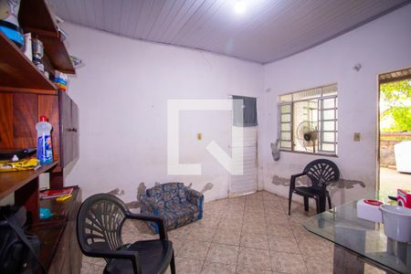 Sala de casa para alugar com 1 quarto, 50m² em Lindo Parque, São Gonçalo