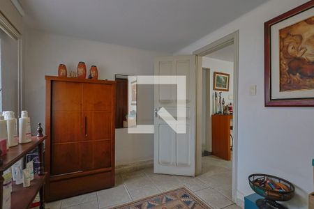 Quarto 1 de casa à venda com 4 quartos, 125m² em Sagrada Família, Belo Horizonte