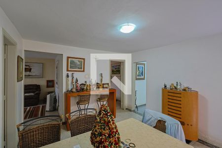 Sala de casa à venda com 4 quartos, 125m² em Sagrada Família, Belo Horizonte