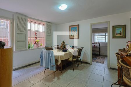 Sala de casa à venda com 4 quartos, 125m² em Sagrada Família, Belo Horizonte