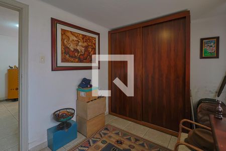 Quarto 1 de casa à venda com 4 quartos, 125m² em Sagrada Família, Belo Horizonte