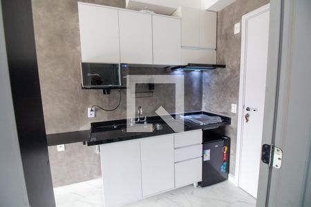 Cozinha de apartamento para alugar com 1 quarto, 21m² em Santo Amaro, São Paulo