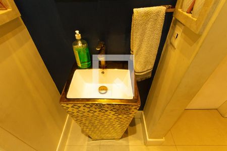 Lavabo de casa à venda com 3 quartos, 138m² em Vila Ema, São Paulo