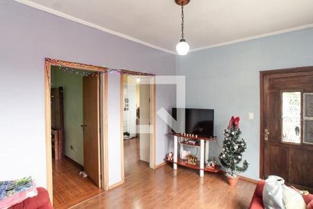 Sala de casa para alugar com 4 quartos, 94m² em Vila Nova Galvão, São Paulo