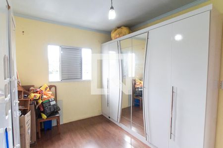 Quarto 1 de casa para alugar com 4 quartos, 94m² em Vila Nova Galvão, São Paulo