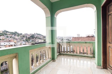 Varanda da Sala de casa para alugar com 4 quartos, 94m² em Vila Nova Galvão, São Paulo