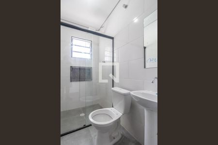 Banheiro de apartamento para alugar com 1 quarto, 60m² em Jardim Maria Helena, Barueri