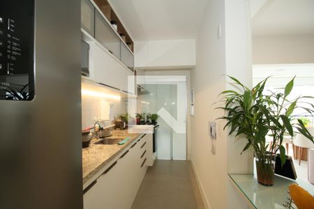 Cozinha de apartamento para alugar com 2 quartos, 67m² em Vila Andrade, São Paulo