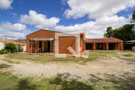 Casa para alugar com 450m², 3 quartos e 7 vagas Casa para alugar com 450m², 3 quartos e 7 vagasÁrea Externa