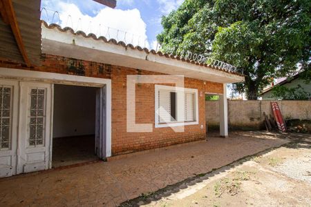 Casa para alugar com 450m², 3 quartos e 7 vagas Casa para alugar com 450m², 3 quartos e 7 vagasEdícula